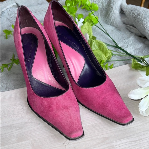 Kenneth Cole New York Pink Suede Pointed-Toe Heels - Picture 1 of 7